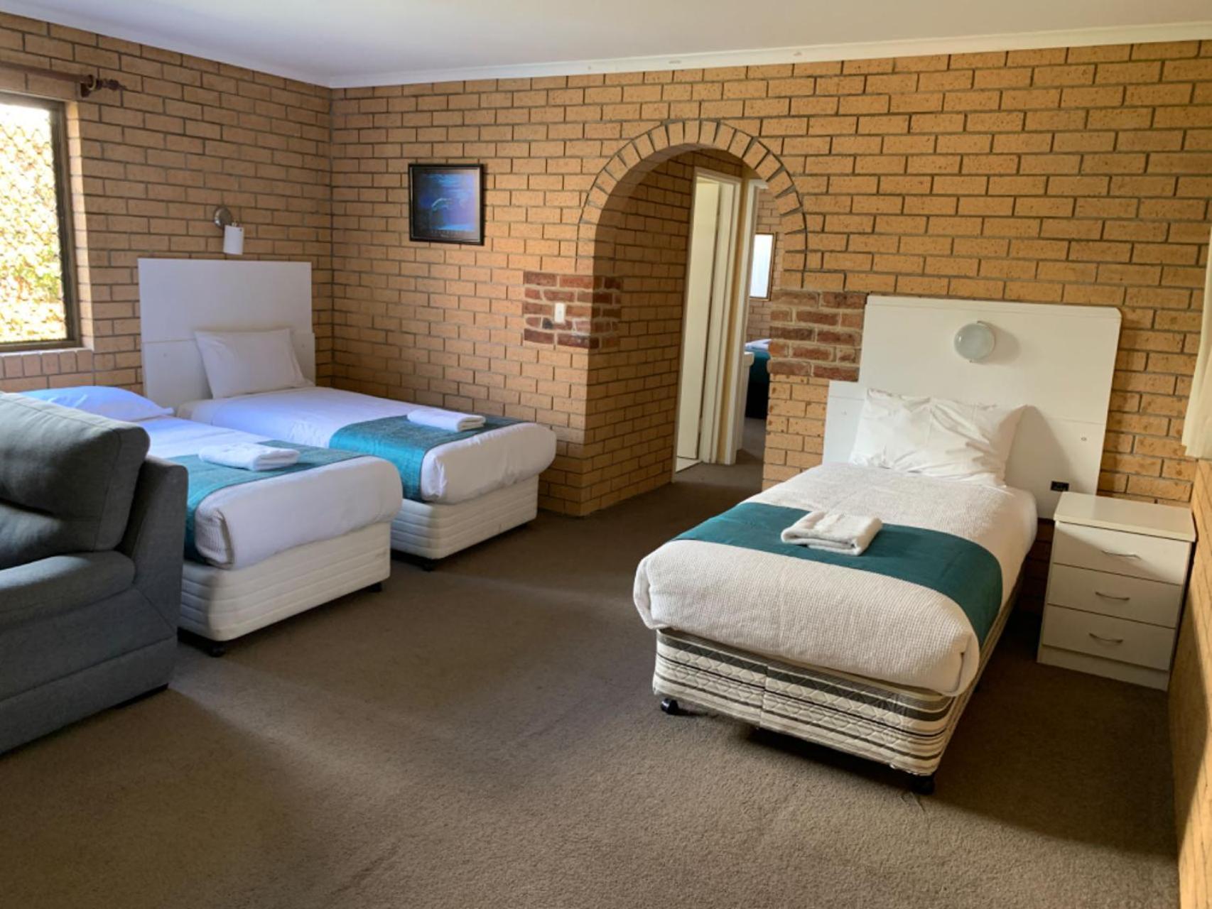 Aspley Pioneer Motel Brisbane Exterior photo